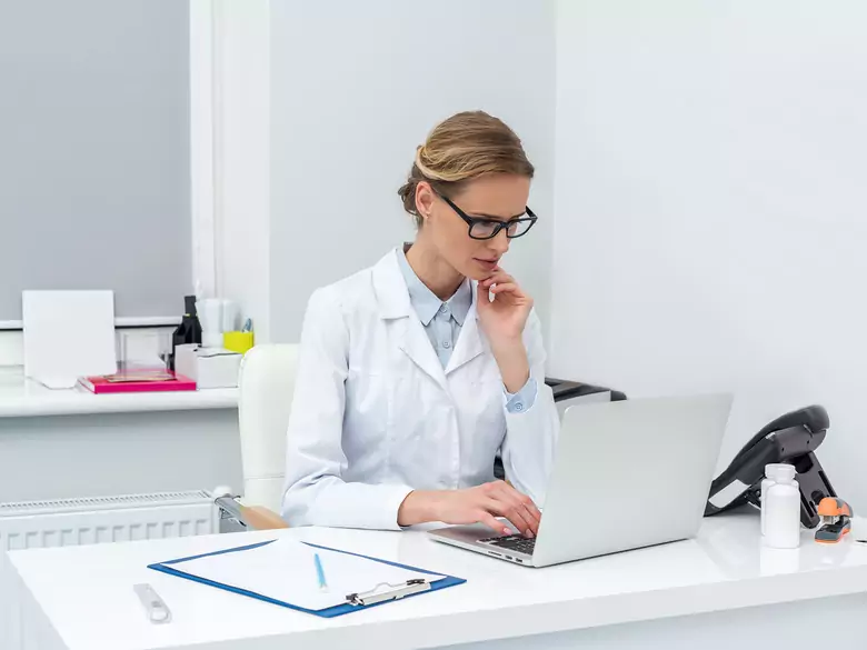 Koronawirus: zasady postępowanie w placówkach medycznych, cz. 1.