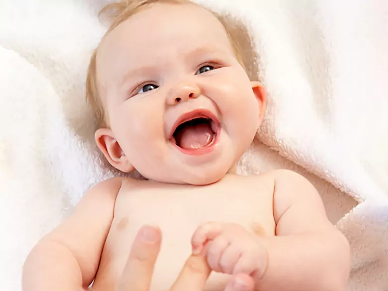 Zakażenia górnych dróg oddechowych i ostre zapalenie ucha środkowego a żłobki i przedszkola