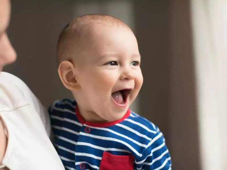 Brodawczaki krtani u dzieci – czym są i jak się przed nimi ustrzec?