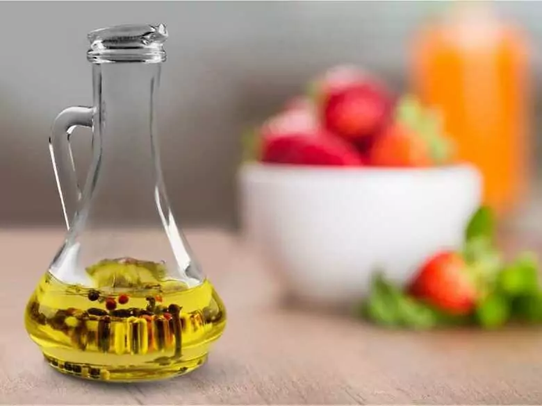 Oliwa: naturalne lekarstwo dla uszu?